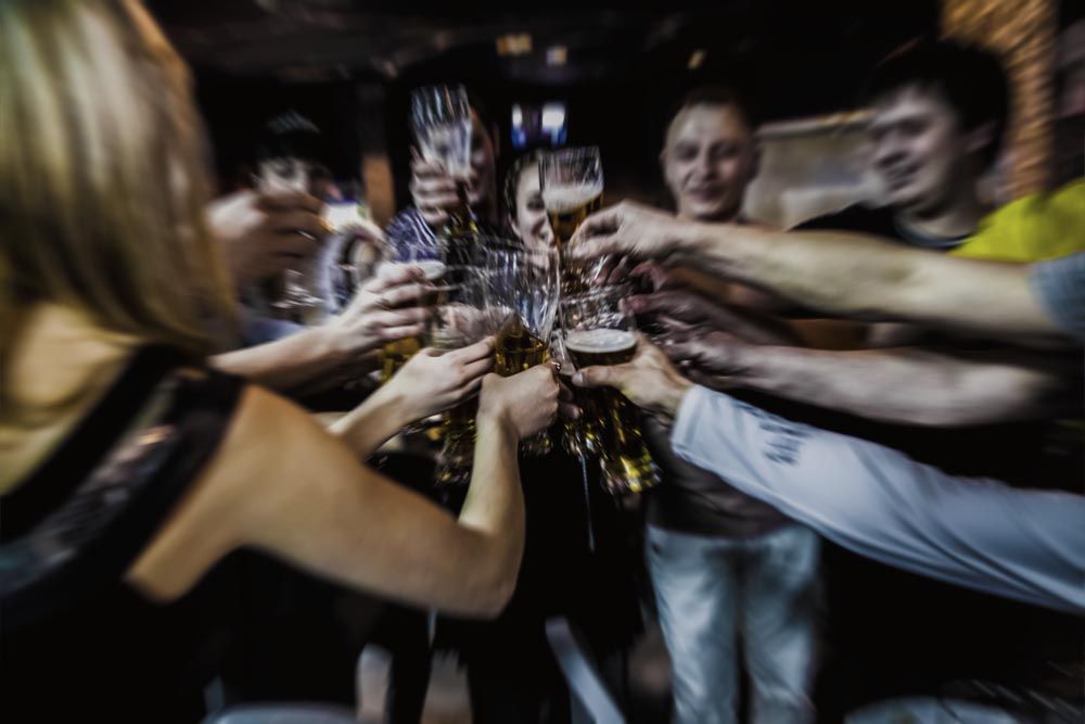 술자리에서 동성인 남성에게 성추행을 당한 사건