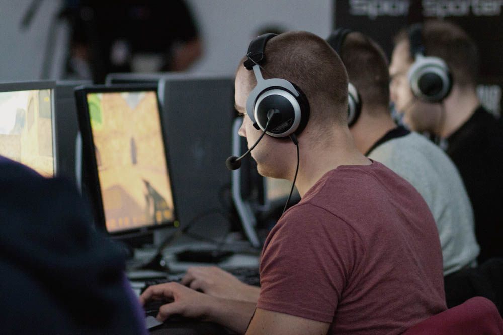 통신매체이용음란죄 롤/오버워치 불송치