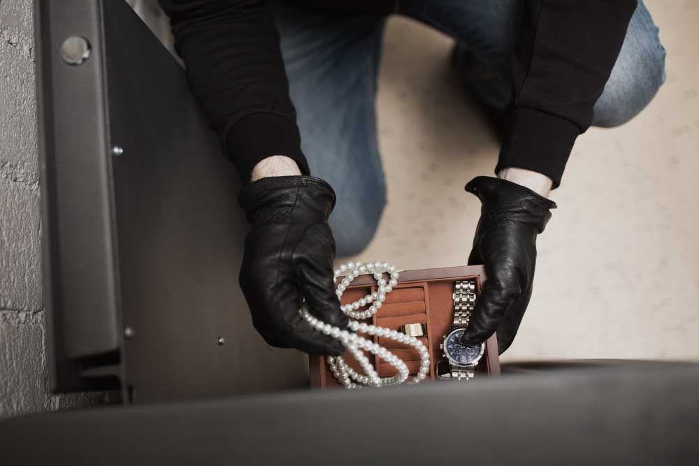 가족끼리는 절도죄가 안 된다? 달라진 친족상도례 핵심 정리