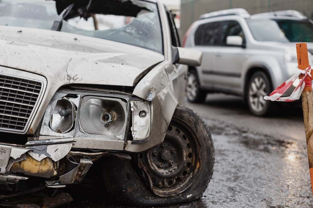 미성년자 무면허 차량에게 사고를 당해 전손 처리 및 영구장애