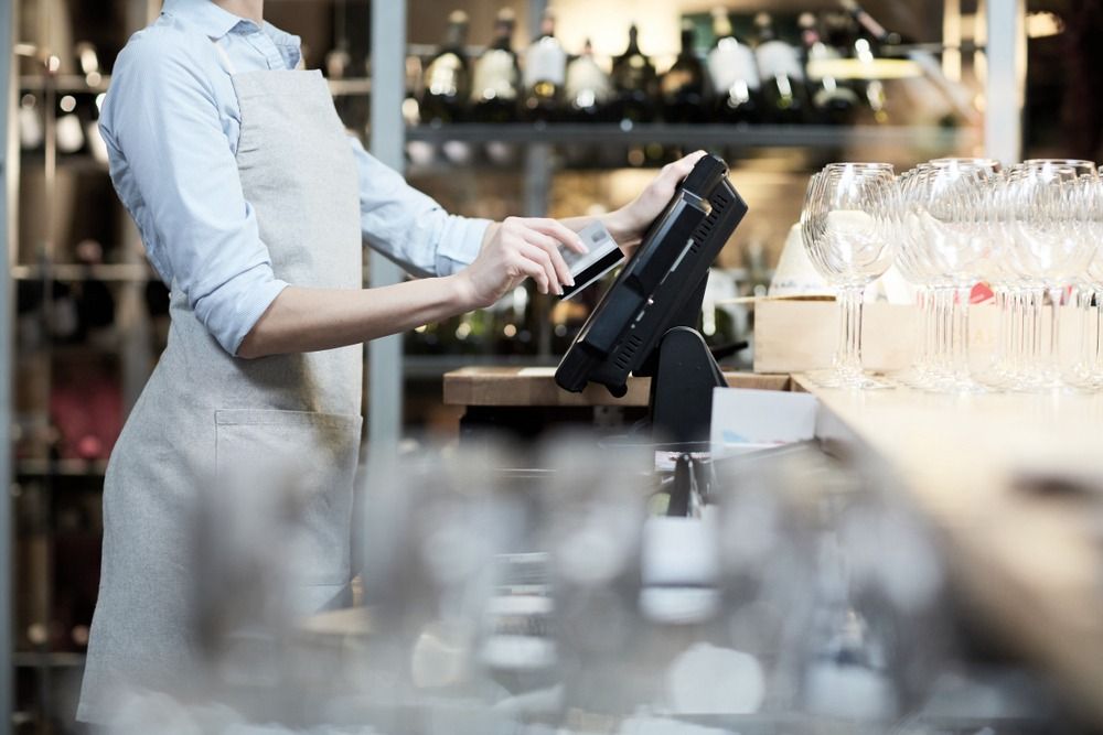 경업 금지 위반하고 강 건너 똑같은 가게를 차린 양도인!