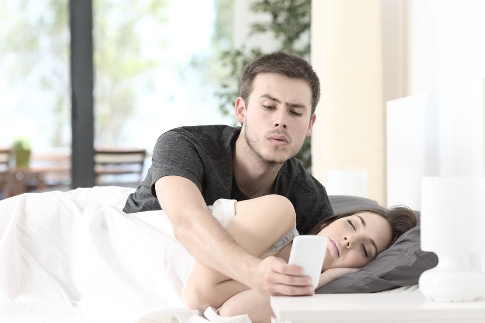 불법촬영물소지, 유포죄 형사처벌 강화